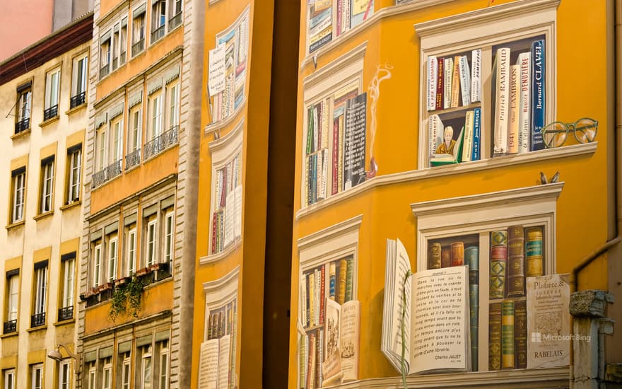 Fresco "The library of the city" located in the city center of Lyon