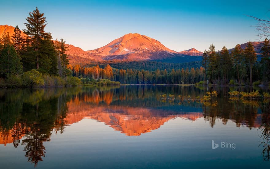 Lassen Peak in Lassen Volcanic National Park, California