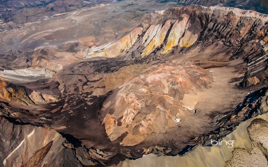 Aerial view of Mount St. Helens, Washington